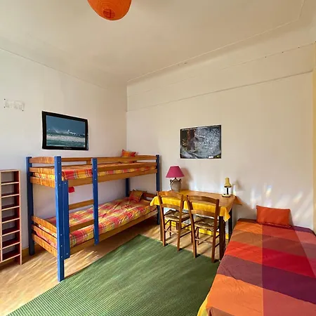 T4 Face Mer, Proche Commerces, 2 Balcons, Cuisine Equipee, 2eme Etage Sans Ascenseur - Fr-1-197-271