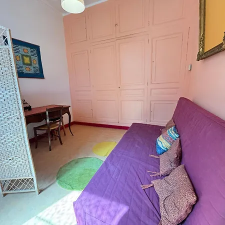 Apartamento T4 Face Mer, Proche Commerces, 2 Balcons, Cuisine Equipee, 2eme Etage Sans Ascenseur - Fr-1-197-271